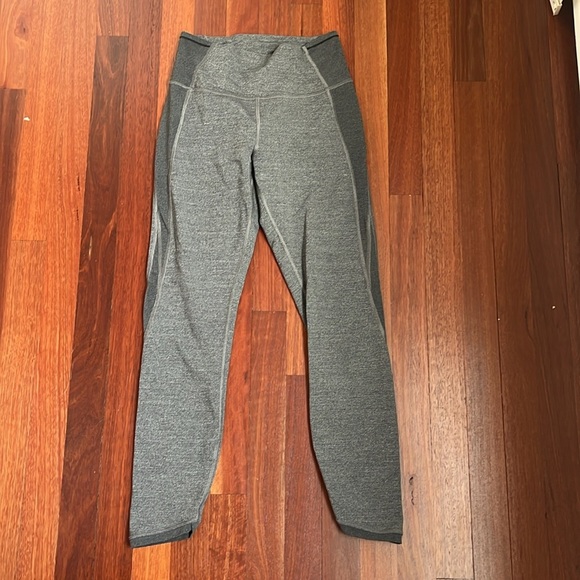 LULULEMON featherlight tight 7/8 legging heathered black size 6 - Picture 5 of 7